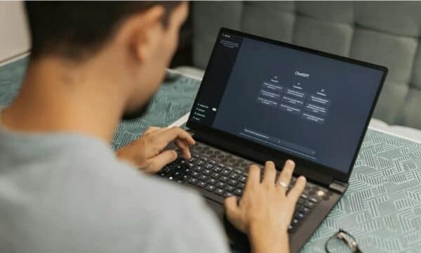 Vetëm 15.8% e shqiptarëve përdorin AI, ndër nivelet më të ulëta në kontinent