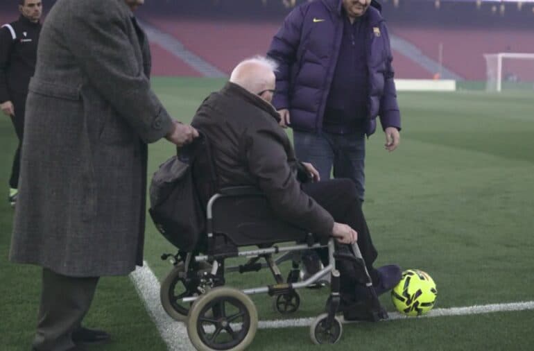Skena emocionale në hapjen e ndeshjes: Barcelona kthehet në Camp Nou pas dy vitesh