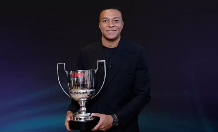 Mbappé merr trofeun “Pichichi” për sezonin e kaluar
