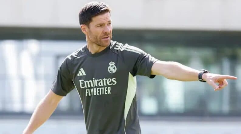 Pakënaqësitë e lojtarëve, Real Madrid vendos në lidhje me Alonson