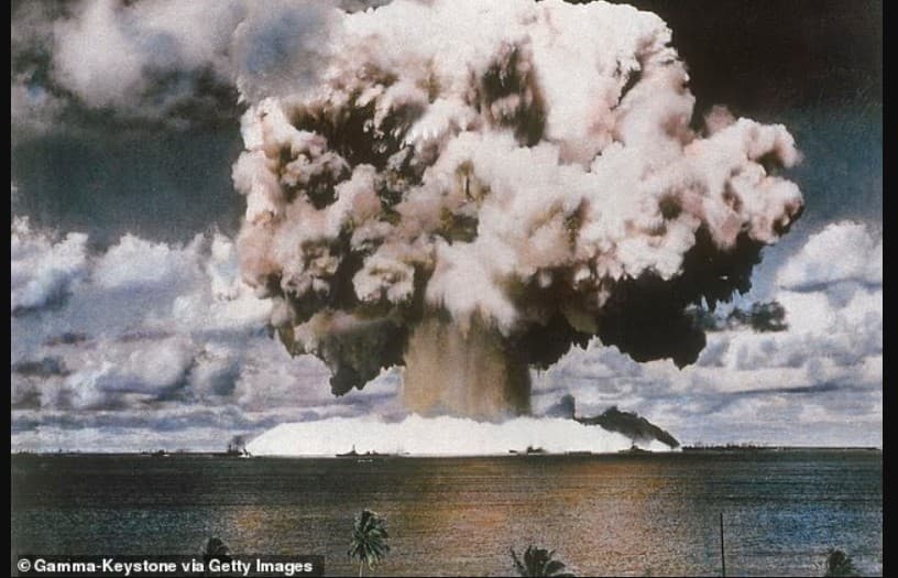 Akuza tronditëse: Ushtria amerikane ka përdorur armë bërthamore për të rrëzuar UFO-t për teknologji sekrete