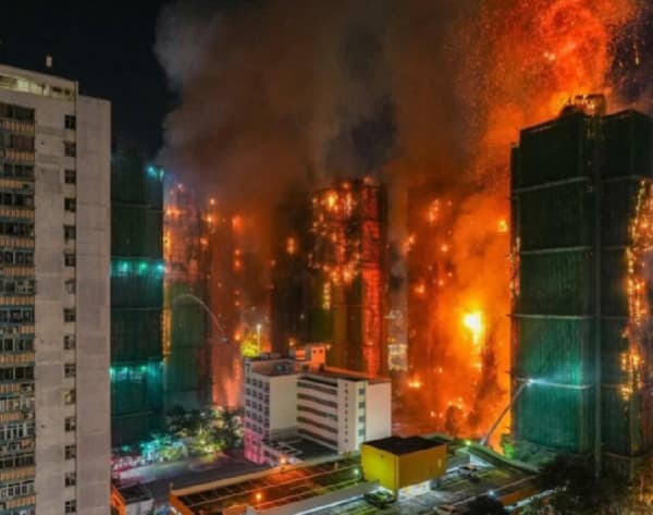 ​Tre ditë zie në Hong Kong, 128 të vdekur nga zjarri