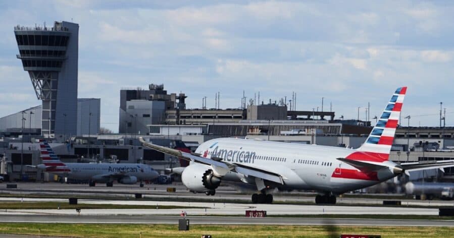 Aeroporti Ndërkombëtar i Filadelfias rihapet pas kërcënimit me bombë