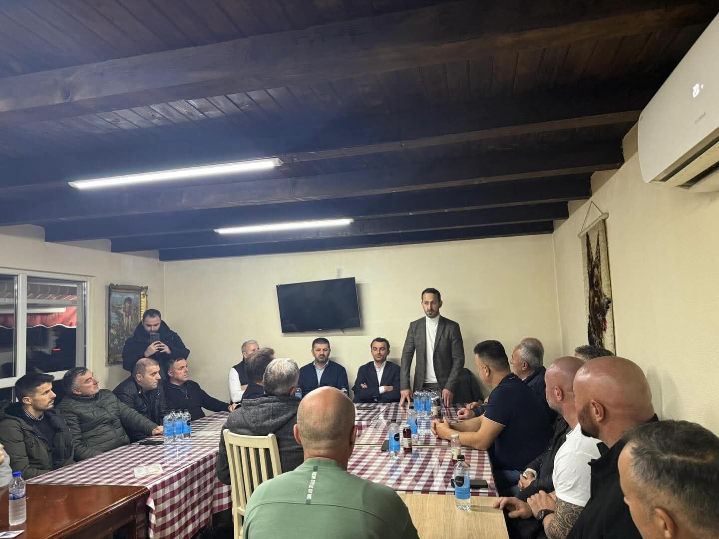 Përkrahje e fuqishme në Polluzhë  për Dr. Bashkim Gllarevën (FOTO)