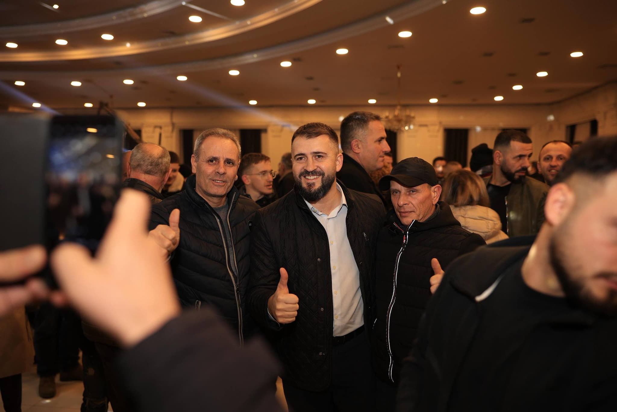 100-shi i PDK-së, Mergim Lushtaku fiton mbështetje masive, mesazh i fortë për unitet