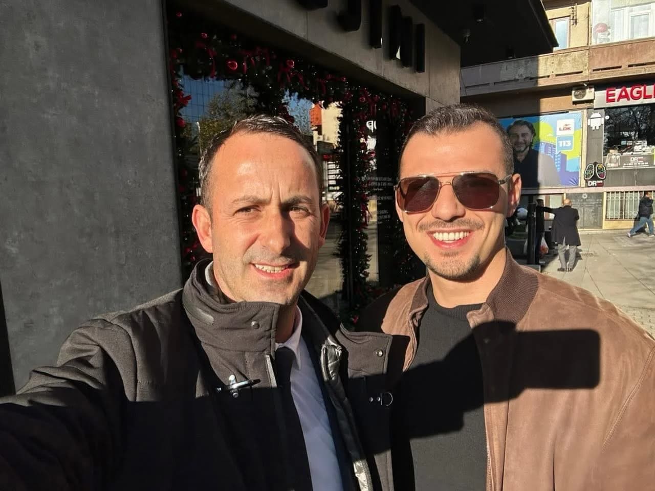 Bashkim Gllareva – Doktori drenicas të cilit ish-presidenti Hashim Thaçi ia besoi shëndetin, sot Endrit Thaci përkrahë doktorin (FOTO)