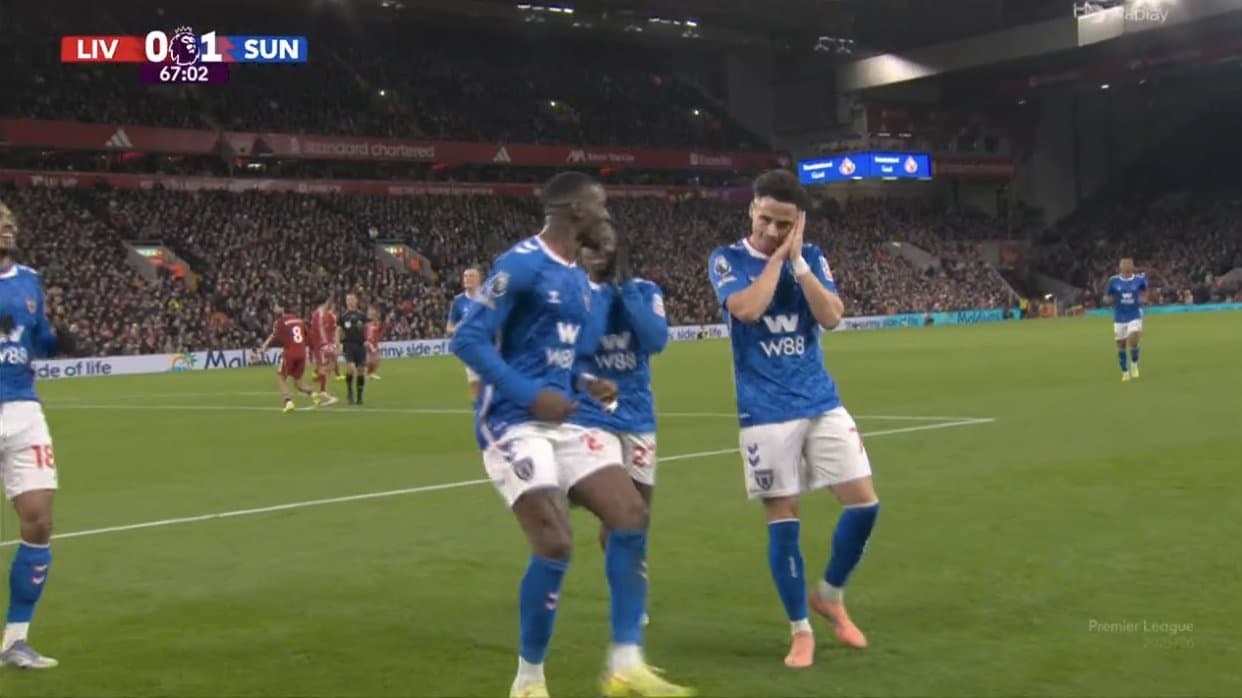 Çfarë po ndodh me Liverpulin? Sunderland hesht ”Anfieldin”
