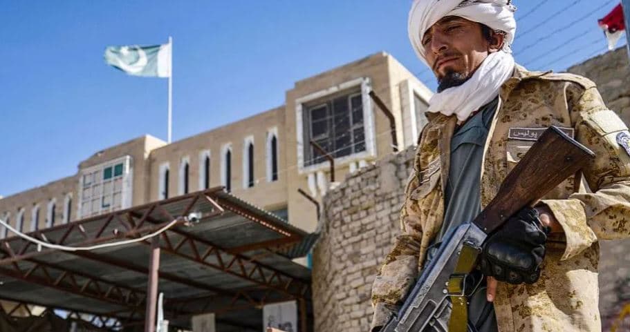 Shkelet armëpushimi, përleshje vdekjeprurëse në kufirin Afganistan-Pakistan