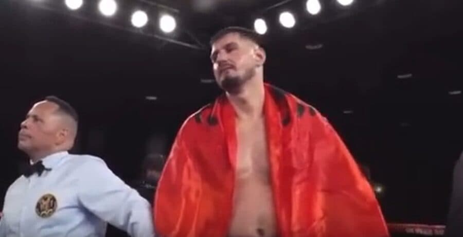 Kristian Prenga fantastik në ring, boksieri mposht amerikanin për 30 sekonda