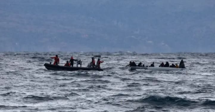 Fundoset varka me emigrantë në Greqi, 18 të vdekur – vijon operacioni i kërkim shpëtimit