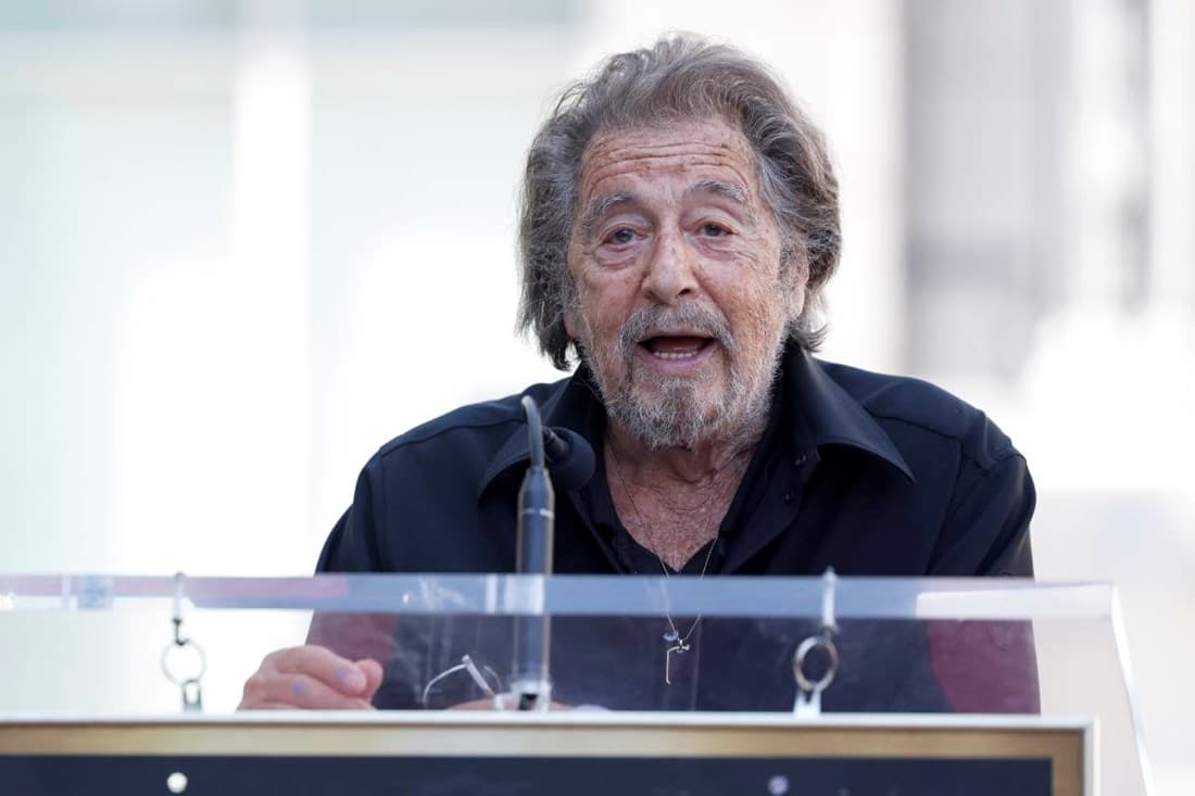 Al Pacino fotografohet me unazë, nxit thashetheme për martesë