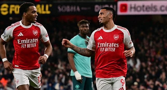 “Djersitet” Arsenali, mezi fiton ndaj Wolvesit