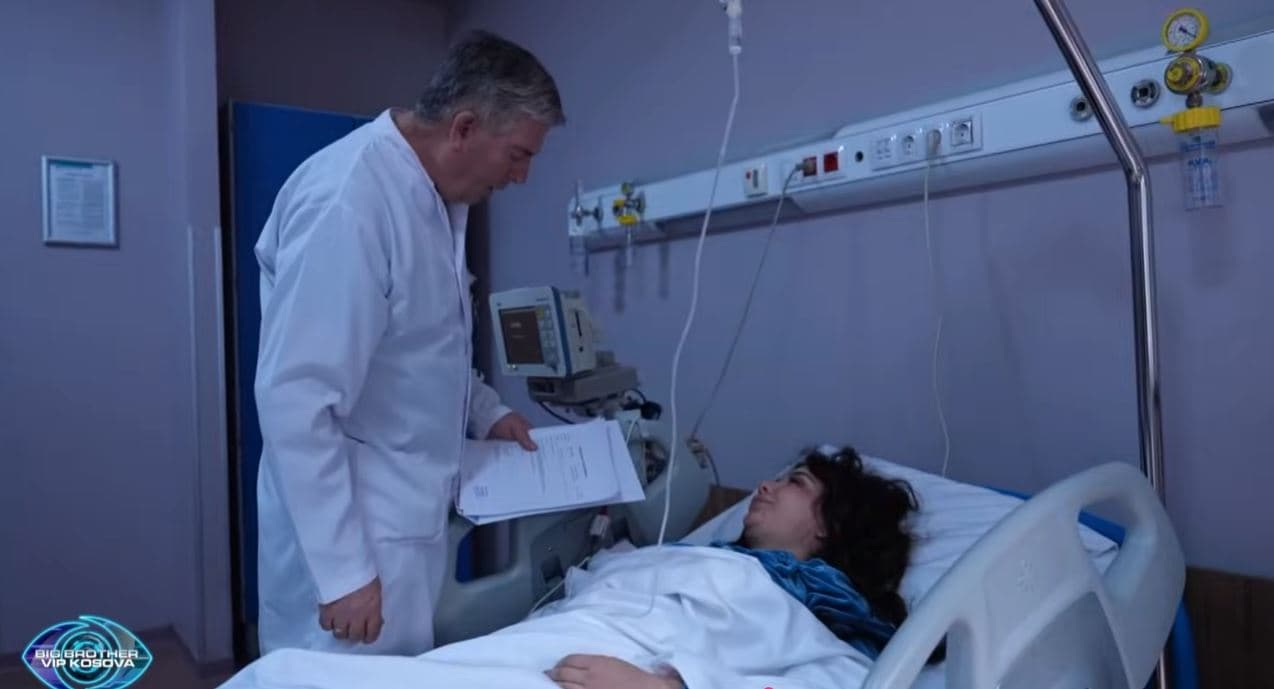 I ra të fikët, transmetohet klipi i Albës gjatë trajtimit në spital