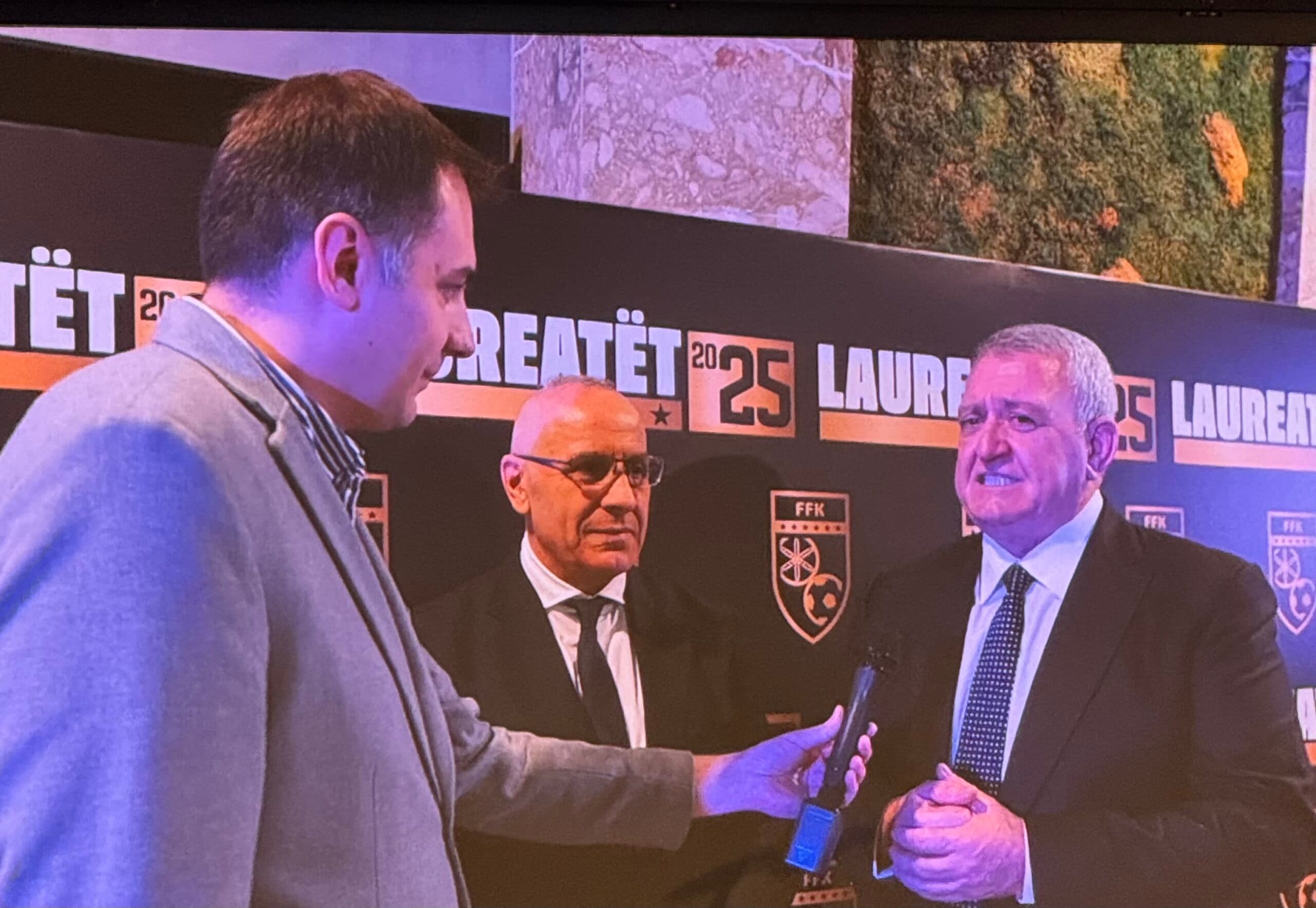 Armand Duka i pranishëm në ceremoninë e Lauratëve të Vitit 2025 nga Federata e Futbollit të Kosovës