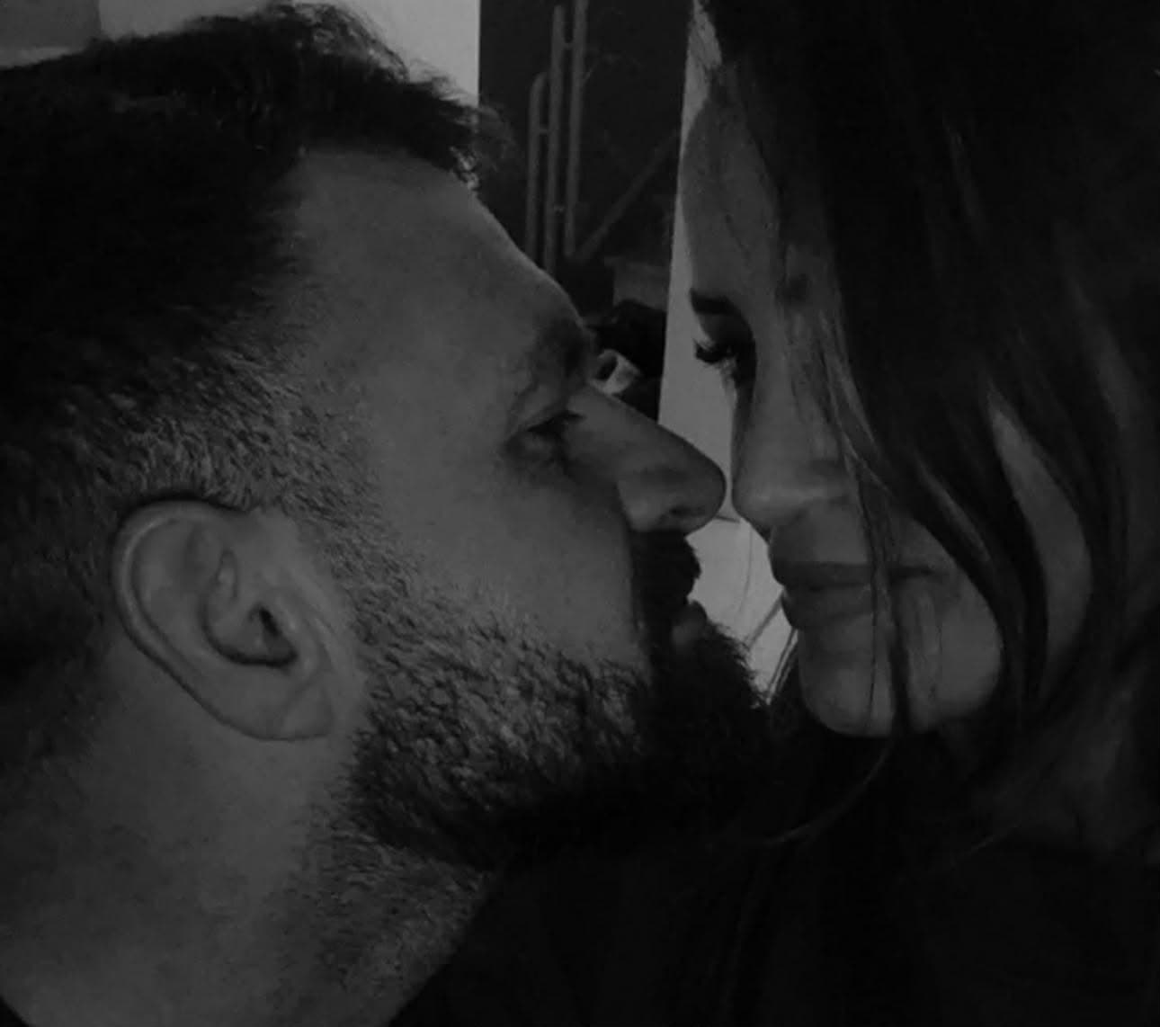 Urimi romantik i çiftit të njohur futbollistik, “Lira”  dhe Enisi