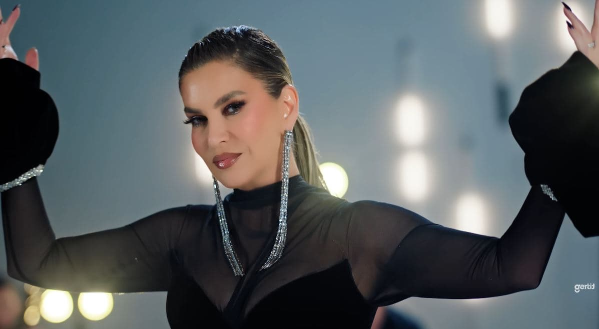 Leonora Jakupi publikon këngën “A je Gjallë”