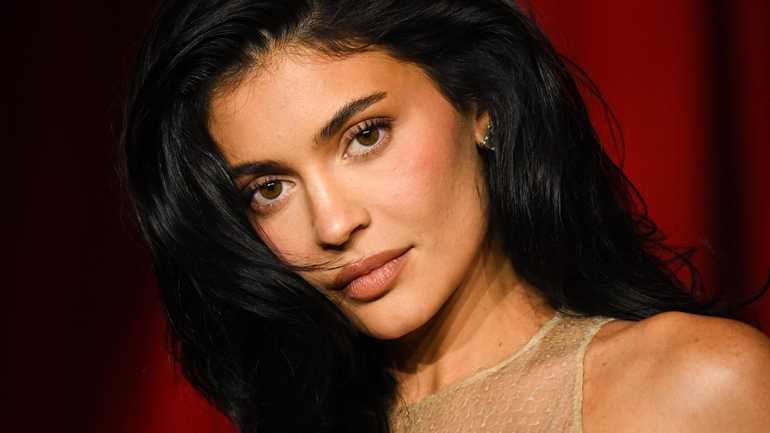 Kylie Jenner trazon rrjetin me fotografitë e fundit