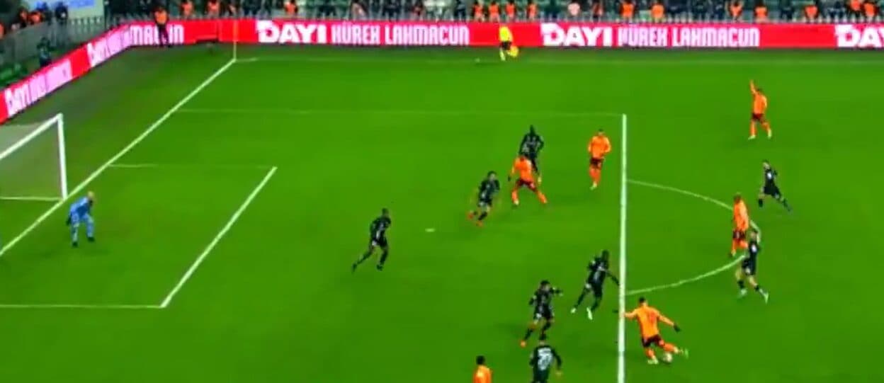 Featured image for Ernest Muçi s’o normal, shënon supergol për Trabzonin në minutat e fundit