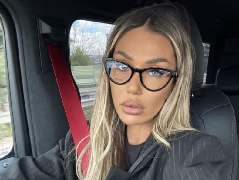 Adelina ngrit temperaturat, zbulon me shumë se ç’duhet në postimin e fundit
