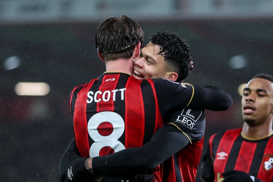 Bournemouthi “arrë e fortë” për t’u thyer, mposht Liverpoolin në frymën e fundit