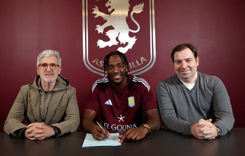Aston Villa e zyrtarizon ish-sulmuesin e Chelseas dhe Milanit