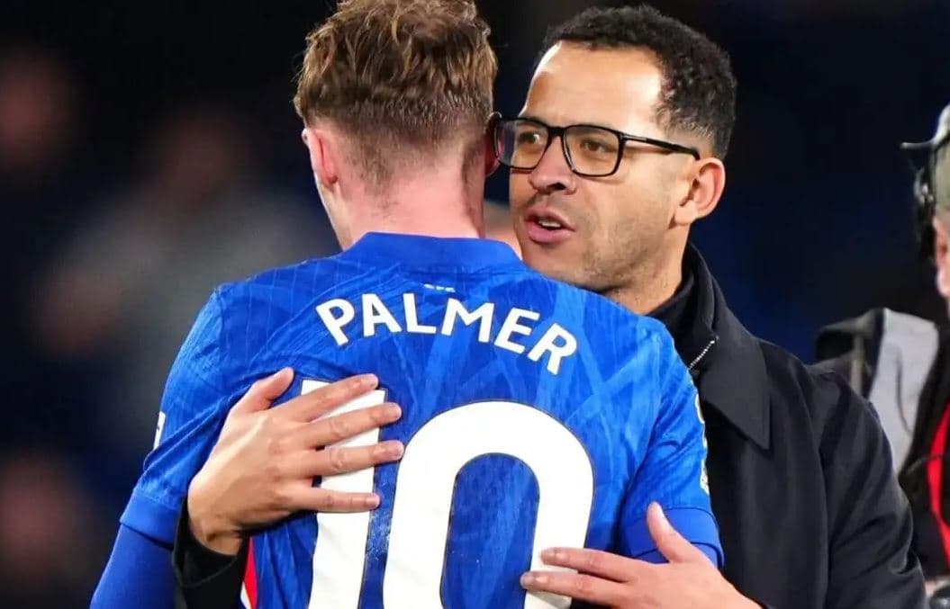 Rosenior flet për raportimet e fundit që e lidhën Cole Palmer me Manchester United