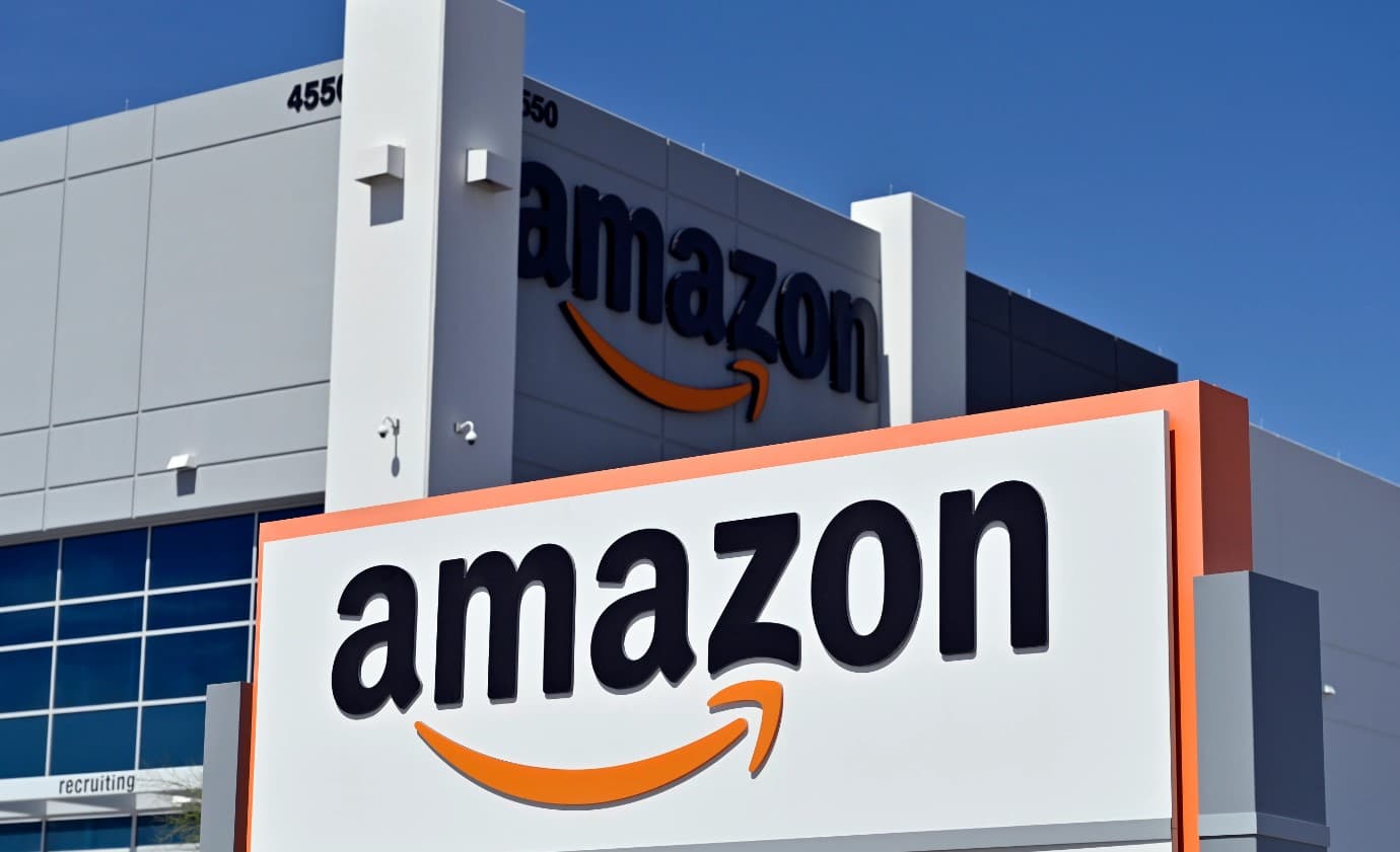 Amazon planifikon të reduktojë stafin e punës