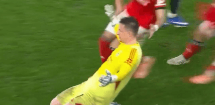 Portieri shënon gol dhe kualifikon Benfican në play-off