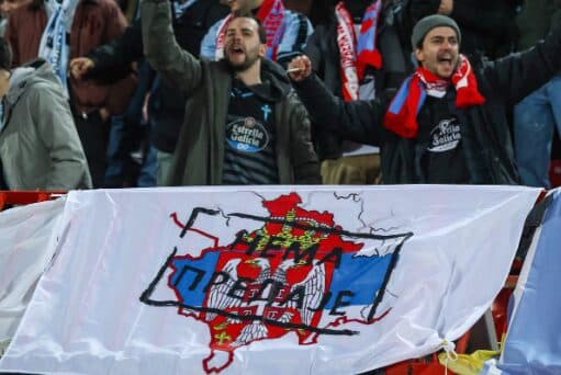 Skandal në Beograd: Tifozët e Celta Vigos, të nxitur nga serbët, e paraqesin Kosovën pjesë të Serbisë