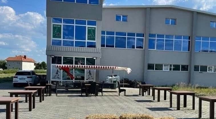 E dhimbshme zbrazja e Skenderajt: Mungesa e të rinjve mbyll palestrën “Arena” pas 10 vitesh funksionim