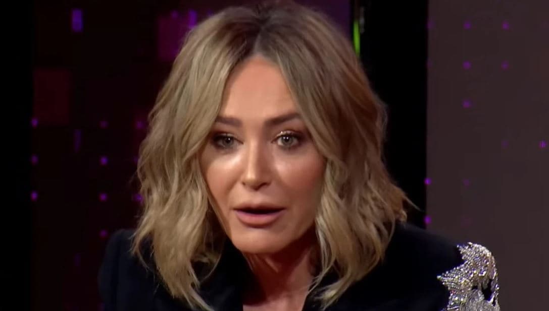E prezantoi si Anita Muçaj Haradinaj, reagon kjo e fundit: Mos ma shtoni më atë mbiemër, unë jam Anita Haradinaj