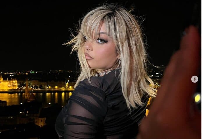 Foto që digjet, Bebe Rexha e bën rrjetin të ndizet!