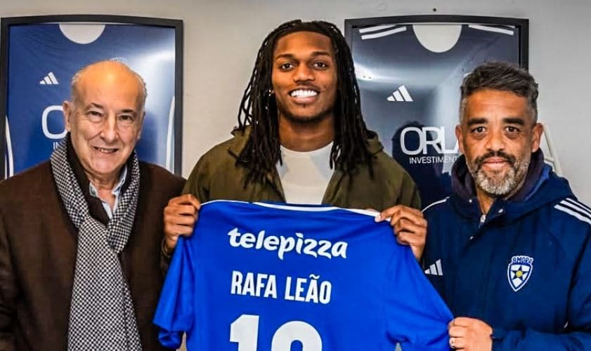 Leao kthehet në vendlindje, viziton ish-klubin e tij të fëmijërisë