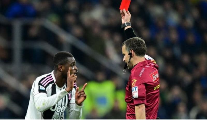 Kartoni i kuq që tronditi “Derby d’Italia”: La Penna drejt pezullimit, nën hetim kërcënimet me vdekje