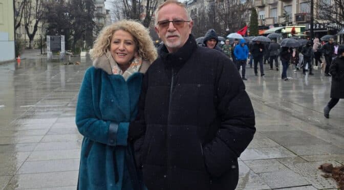 “Drejtësi, jo politikë”, Shkurte Fejza pjesë e marshit sot