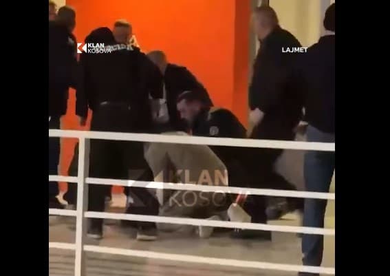 Tifozi bie nga një lartësi derisa po e shikonte ndeshjen Trepça – Bashkimi