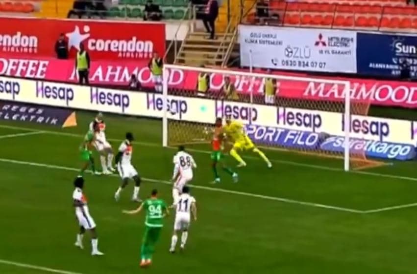 Hadergjonaj ”bombardon” në Turqi (VIDEO)