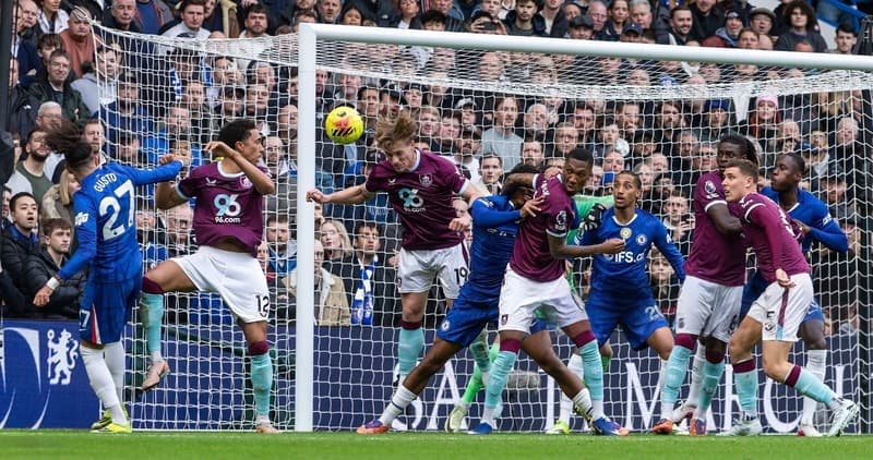 Dy yjet e Premierligës viktima të racizmit online pas ndeshjes Chelsea – Burnley