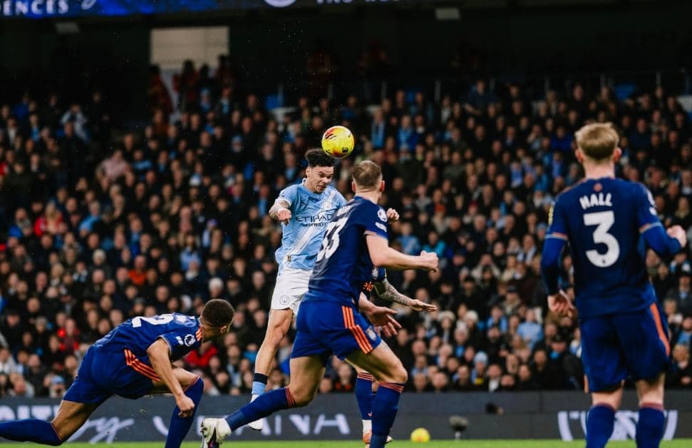 Arsenali kryeson, por City po troket fort në derë!