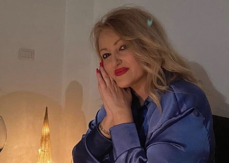 Safete Mustafa mahnitë me paraqitjen e fundit, po duket si 20-vjeçare