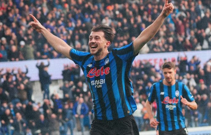 Napoli i Rrahmanit dorëzohet për titull, humb ndaj Atalantas