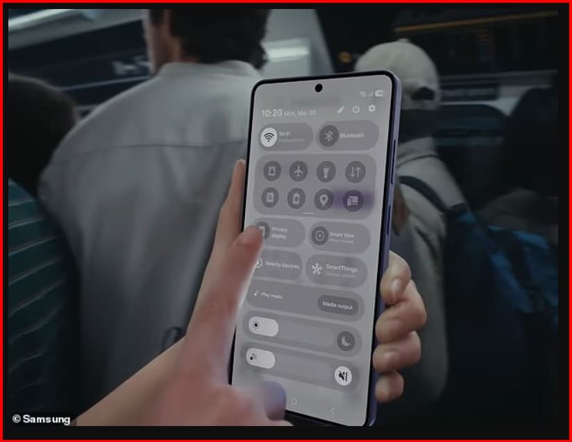 Samsung Galaxy S26 Ultra me ekran privat që mbron sytë kureshtarë