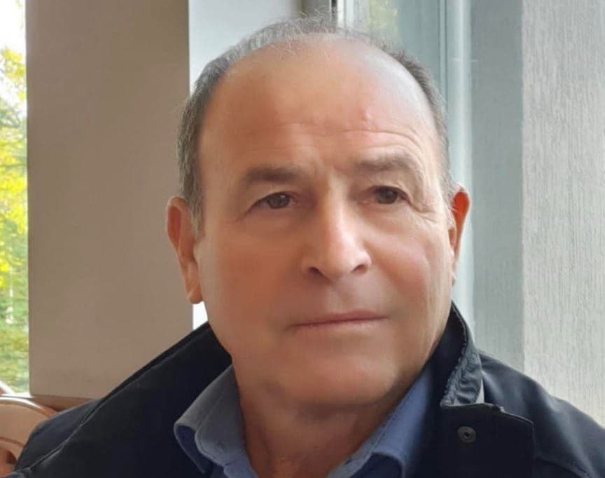 Dhimbje e thellë në Skenderaj – humb jetën tragjikisht profesori Miftar Lushtaku pas namazit të teravisë