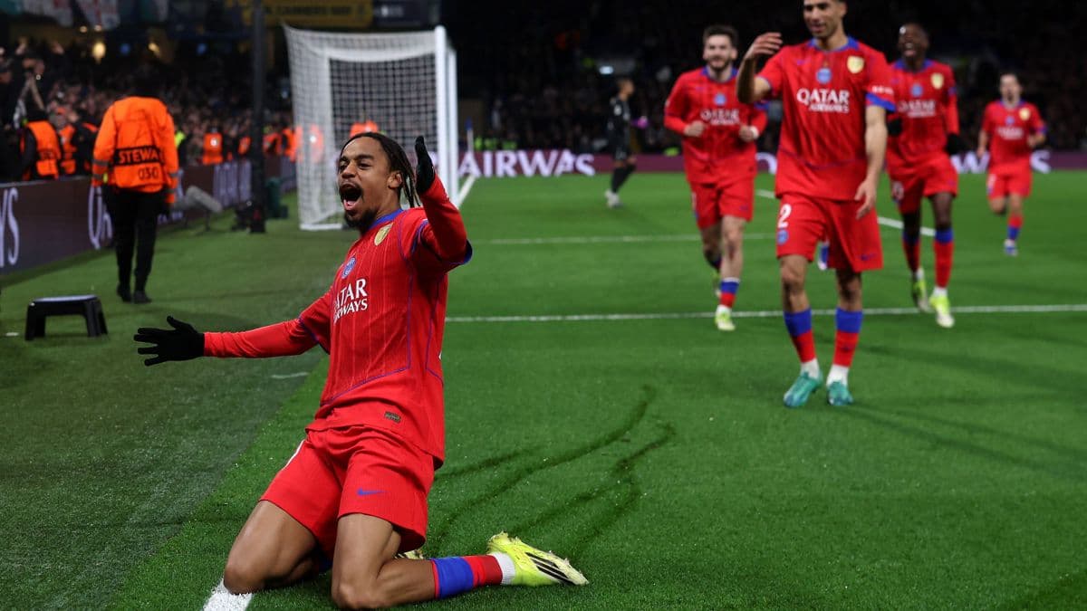 PSG-ja e ‘shkel’ Chelsean në Londër, kalon në çerekfinale
