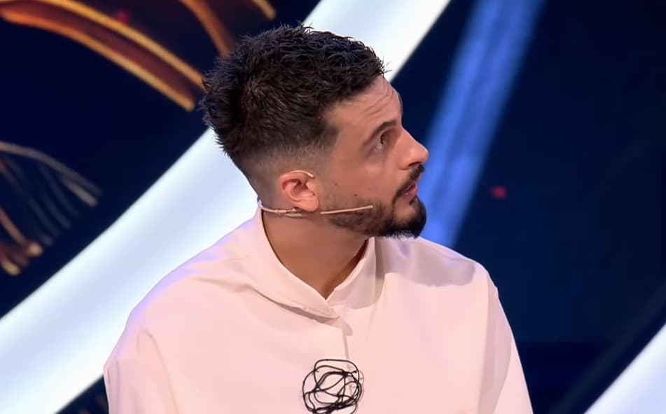 “Pse s’me pritshe bre bir” – Momenti kur Gimbo e kupton që Gjesti është në paraburgim (VIDEO)
