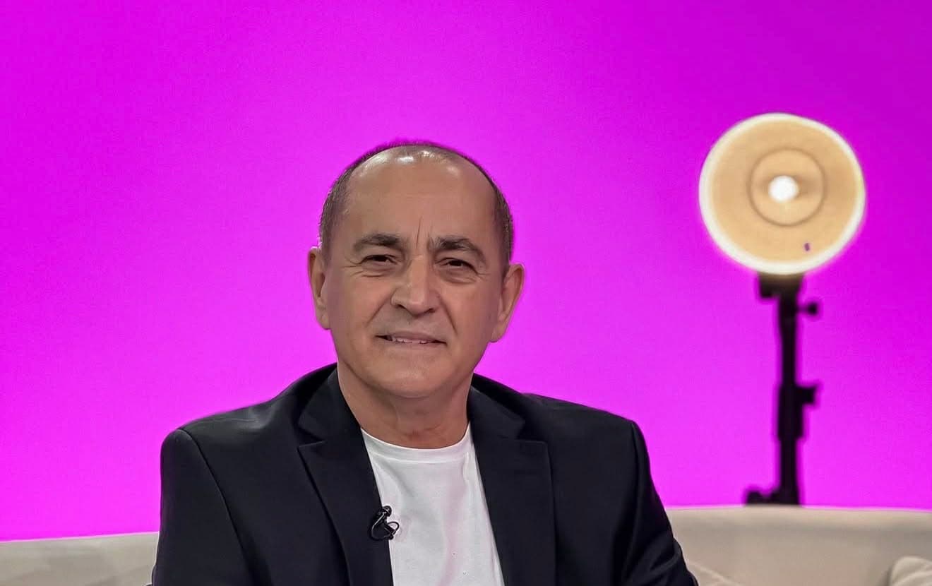 “Na muren n’QAFË”, aktualiteti POLITIK, Sevdai Radogoshi FLET, “Me inate, le t’menojnë pak për POPULL”