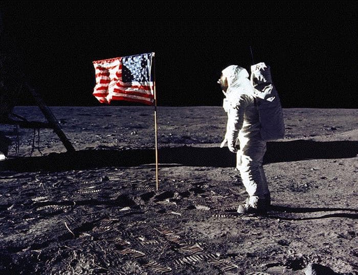 NASA planifikon të ndërtojë bazë në Hënë