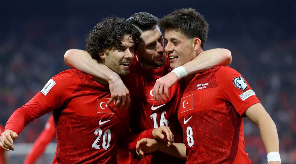 Turqia kalon në finale të “play-offit”, pas fitores ndaj Rumanisë