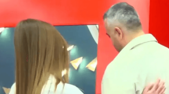 “Të kam shumë xhan”/ Kush e surprizoi Rogertin në shtëpi?