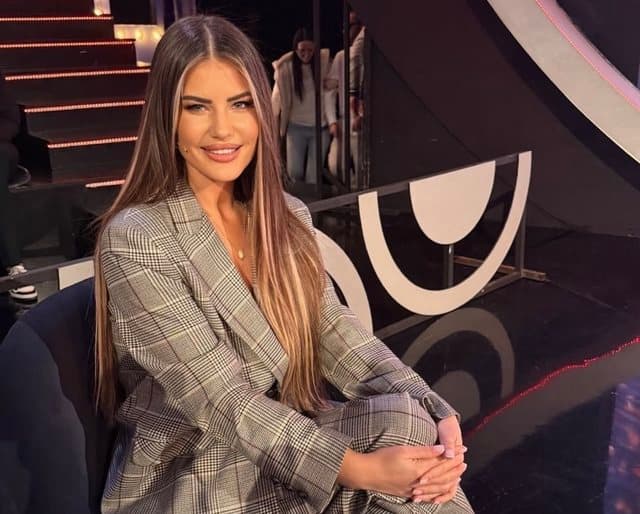 “Refuzova oferta me shumë zero”/ Valbona Mhilli zbulon pse u tha “JO” disa bashkëpunimeve